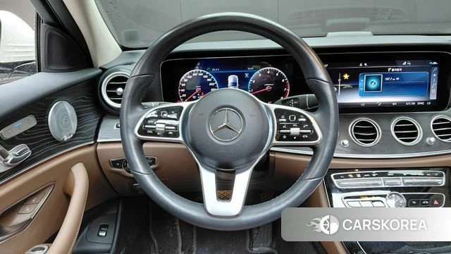 Mercedes-Benz E-Class W213 2019 Белый из Кореи, фото 3