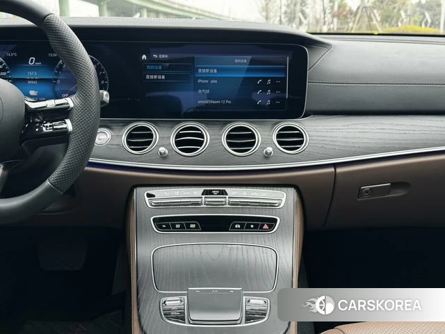 Mercedes-Benz E-class PHEV 2023 Черный из Китая, фото 3