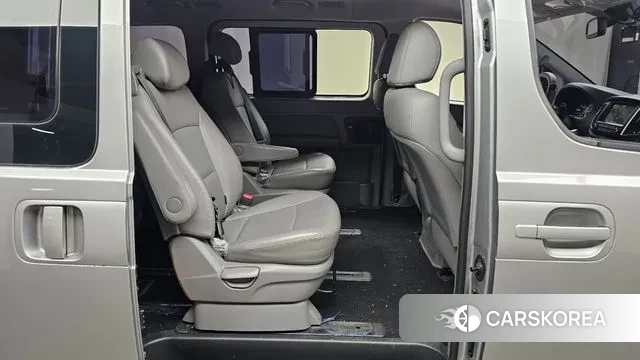 Hyundai The New Grand Starex 2018 Серебряный из Кореи, фото 3