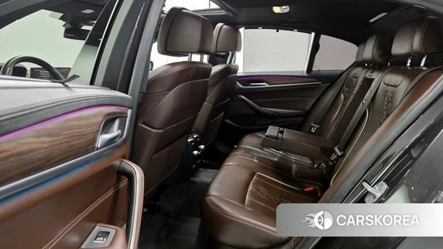 BMW 5 Series (G30) 2018 Серый из Кореи, фото 3