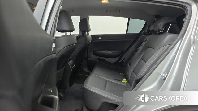 Kia Sportage The Bold 2021 Серый из Кореи, фото 3