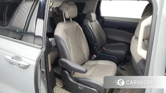 Kia The New Carnival 4th Generation 2024 Серебряный из Кореи, фото 3