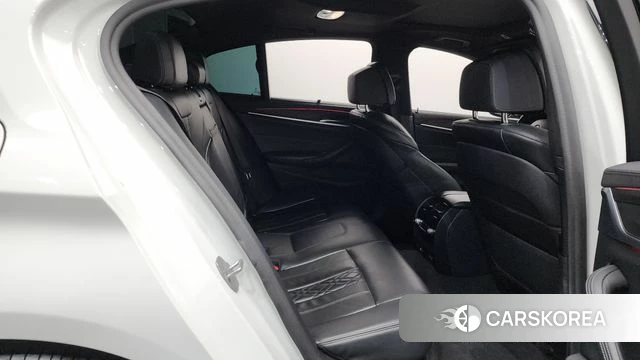 BMW 5 Series (G30) 2020 Белый из Кореи, фото 3