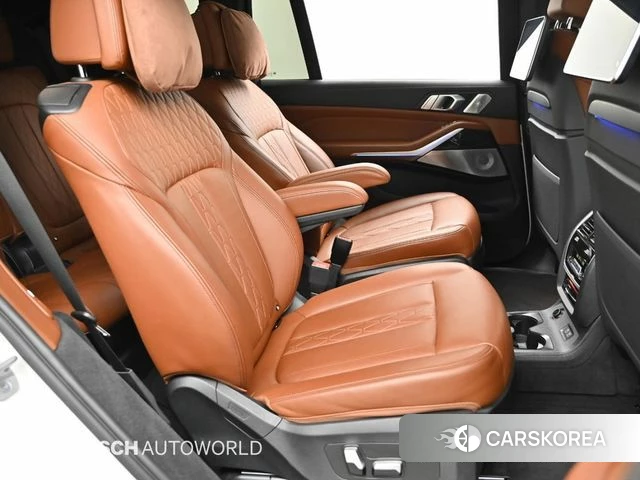 BMW X7 (G07) 2021 Белый из Кореи, фото 3