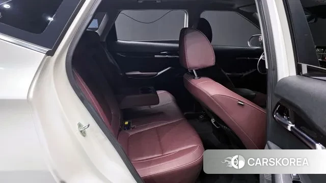 Kia Seltos 2022 Белый из Кореи, фото 3