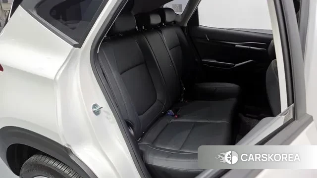 Kia Seltos 2022 Белый из Кореи, фото 3