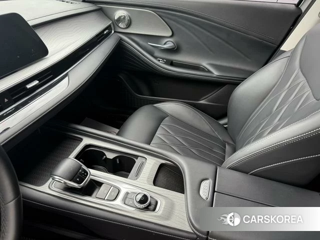 Chery Arrizo 8 2023 Серебристо-серый из Китая, фото 3