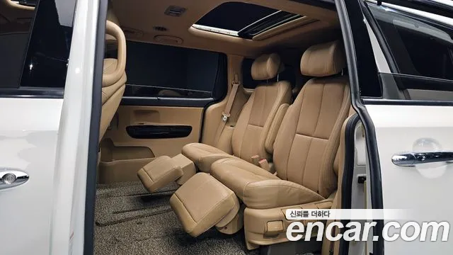 Kia The New Carnival 2018 Белый из Кореи, фото 3