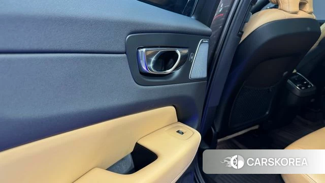 Volvo XC60 second Generation 2021 Серый из Кореи, фото 3