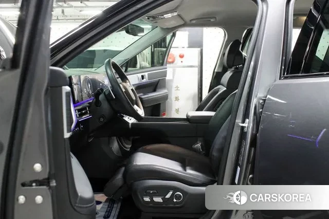 Hyundai Santa Fe (MX5) 2023 Серый из Кореи, фото 3