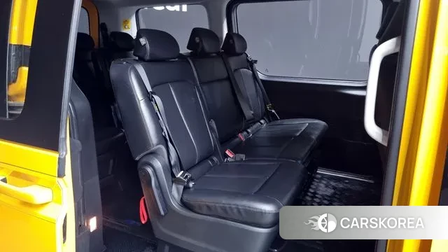 Hyundai Staria 2022 Желтый из Кореи, фото 3