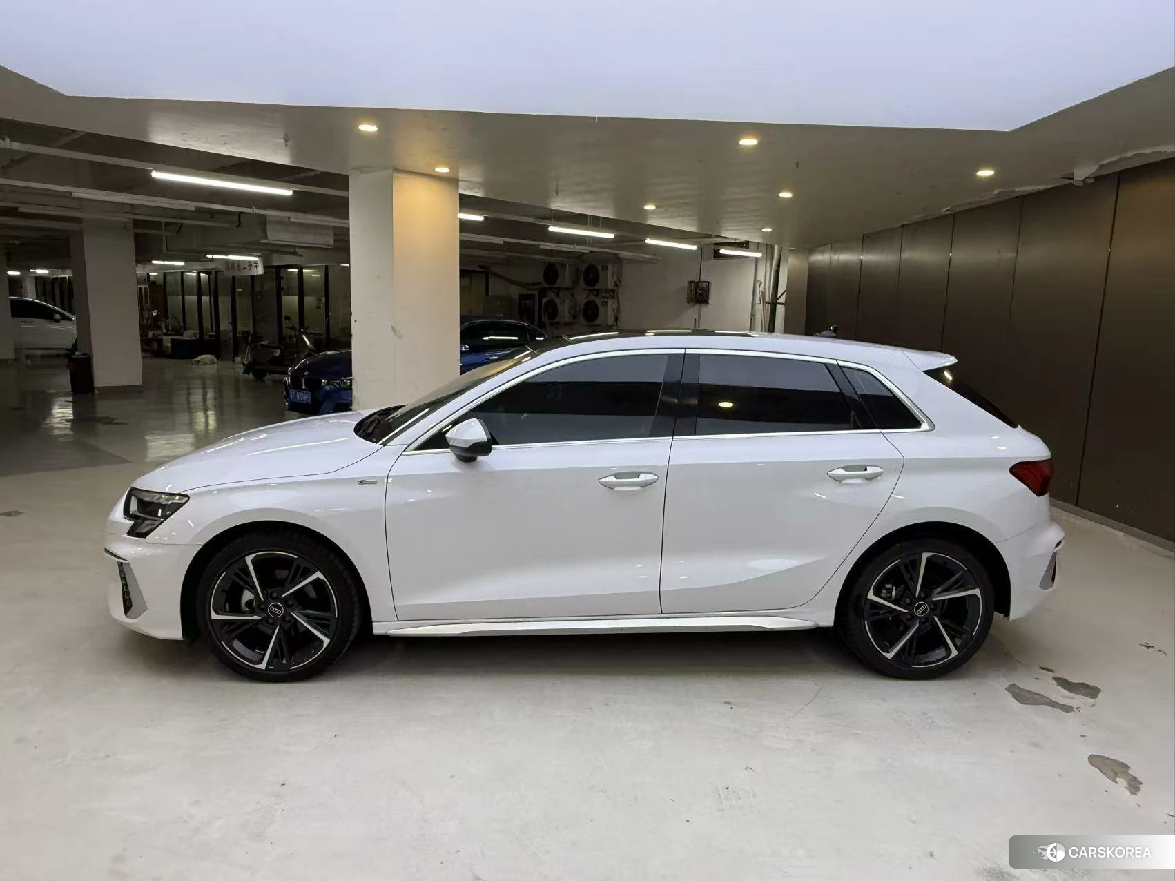 Audi A3 2023 Белый из Китая, фото 3