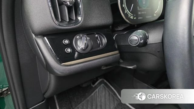 Mini Cooper Countryman 2021 Зеленый из Кореи, фото 3