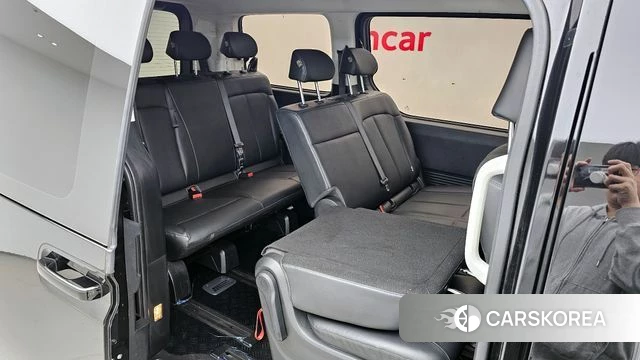 Hyundai Staria 2022 Черный из Кореи, фото 3