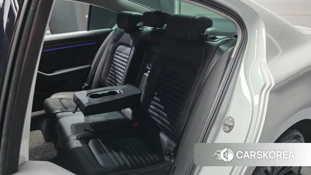 Volkswagen Passat GT (B8) 2022 Белый из Кореи, фото 3
