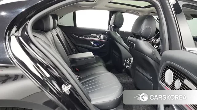 Mercedes-Benz E-Class W213 2019 Черный из Кореи, фото 3