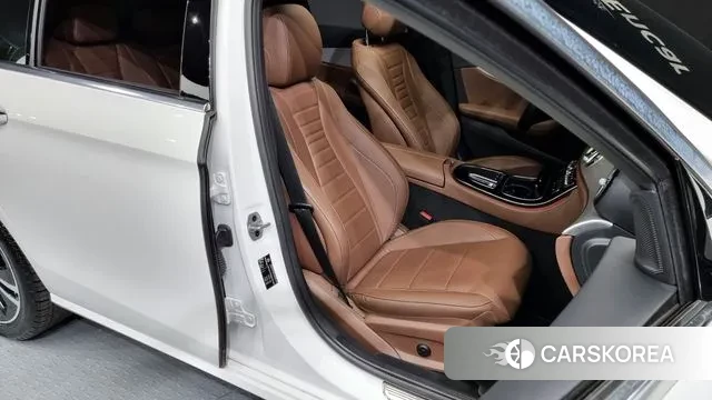 Mercedes-Benz E-Class W213 2021 Белый из Кореи, фото 3