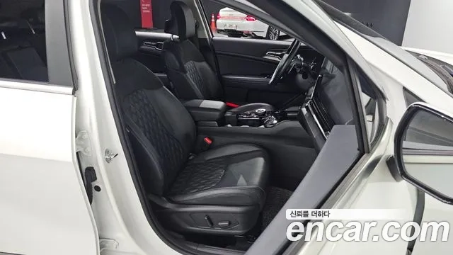 Kia Sportage 5th Generation Hybrid 2022 Белый из Кореи, фото 3