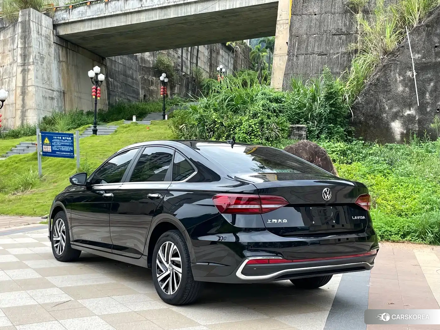 Volkswagen Lavida 2022 Черный из Китая, фото 3