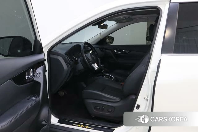 Nissan Qijun 2022 Белый из Китая, фото 3