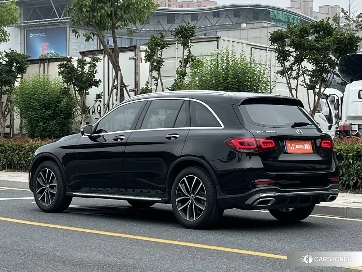 Mercedes-Benz GLC 2022 Черный из Китая, фото 3