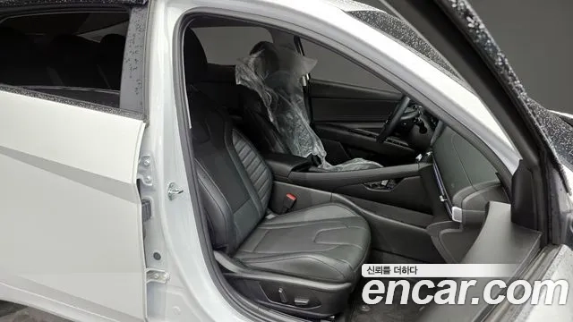 Hyundai The New Avante (CN7) 2024 Белый из Кореи, фото 3