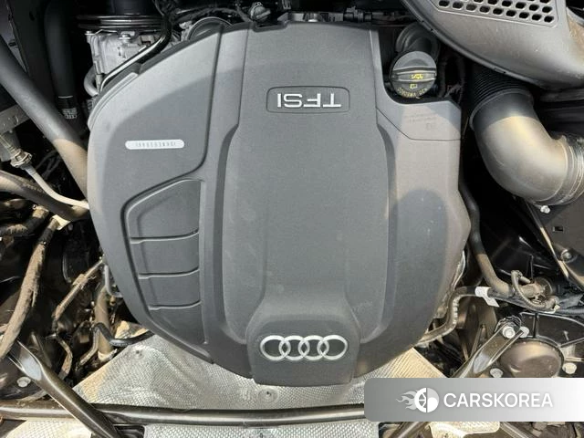 Audi Q5L 2021 Черный из Китая, фото 3