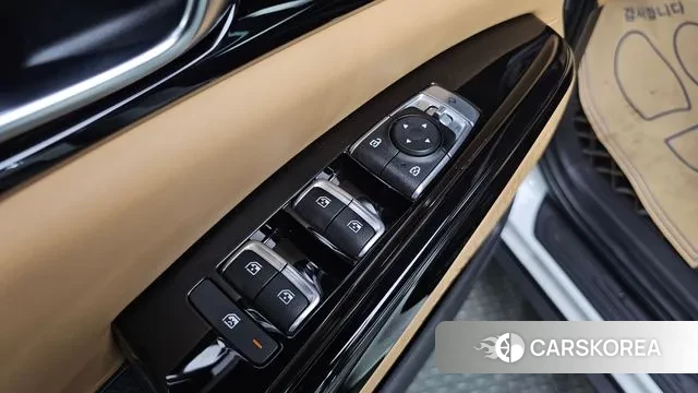 Kia Carnival 4th generation 2023 Белый из Кореи, фото 3