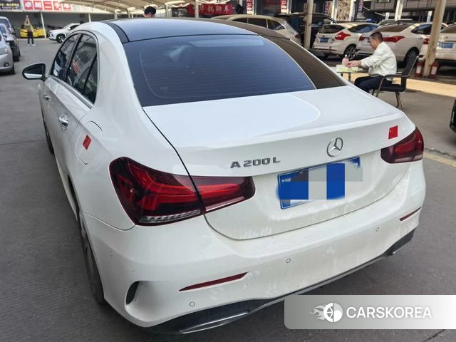 Mercedes-Benz Class A 2021 Белый из Китая, фото 3