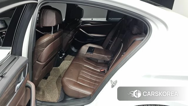 BMW 5 Series (G30) 2020 Белый из Кореи, фото 3