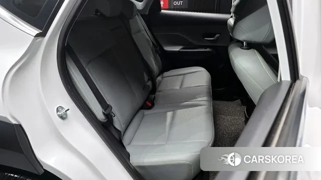 Hyundai Kona (SX2) 2023 Белый из Кореи, фото 3