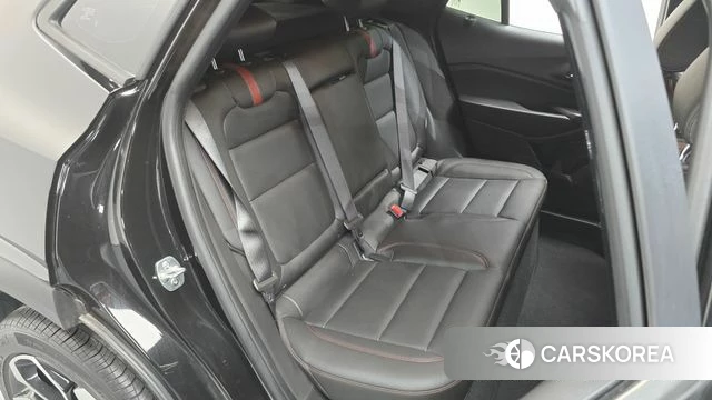 Chevrolet (GM Daewoo) Trax Crossover 2024 Черный из Кореи, фото 3