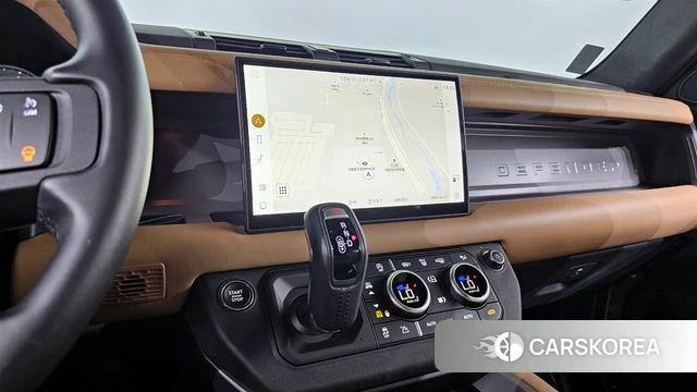 Land Rover Defender (L663) 2025 Коричневый из Кореи, фото 3