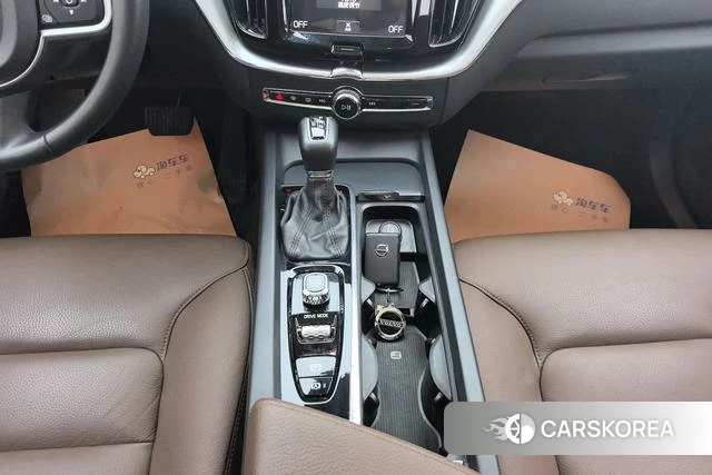 Volvo XC60 2018 Синий из Китая, фото 3