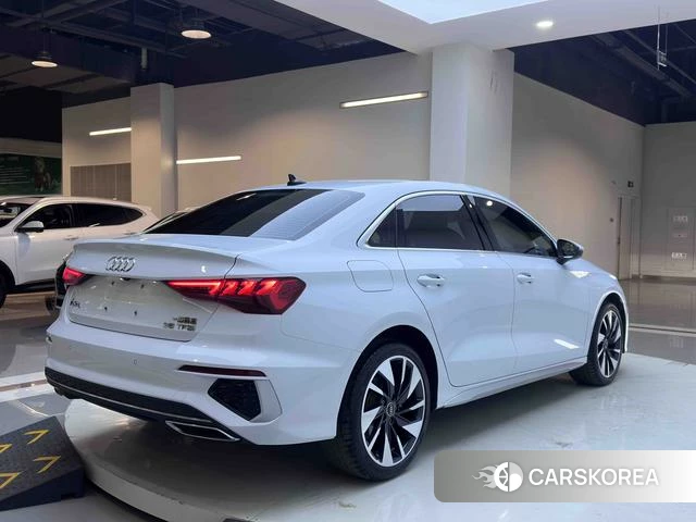 Audi A3 2023 Белый из Китая, фото 3