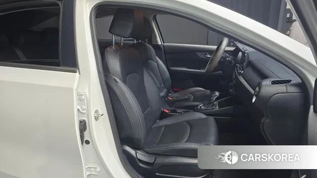 Kia Come New K3 2019 Белый из Кореи, фото 3