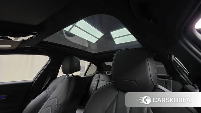 BMW 5 Series (G60) 2024 Серебряный из Кореи, фото 3