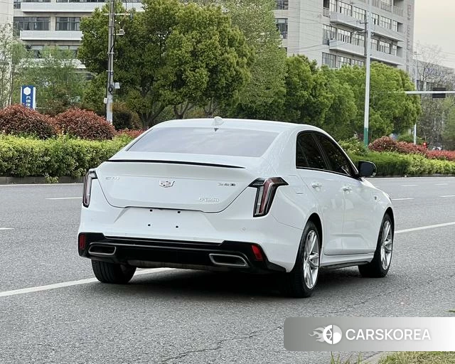 Cadillac CT4 2021 Белый из Китая, фото 3