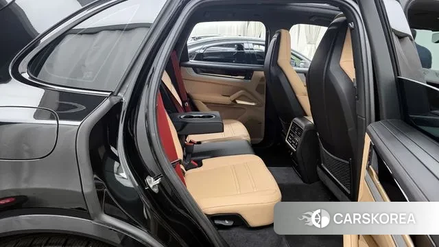 Porsche Cayenne (PO536) 2024 Черный из Кореи, фото 3