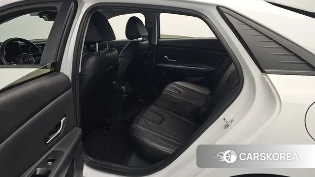 Hyundai Avante (CN7) 2022 Белый из Кореи, фото 3