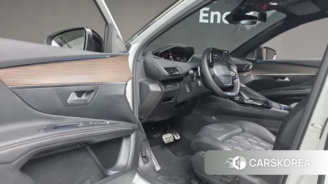 Peugeot 3008 second generation 2022 Белый из Кореи, фото 3