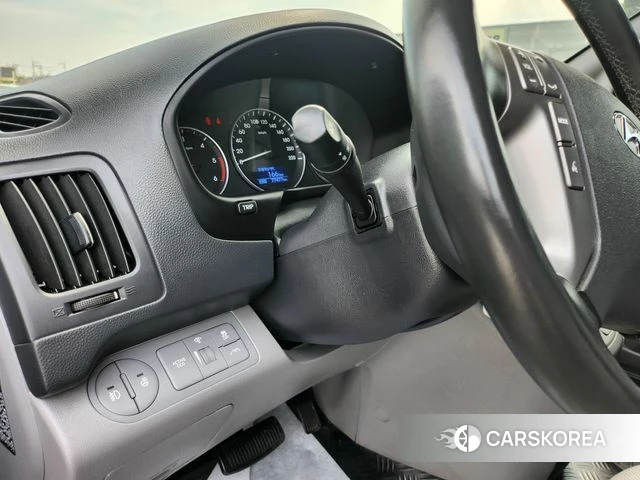 Hyundai The New Grand Starex 2020 Серебристо-серый из Кореи, фото 3
