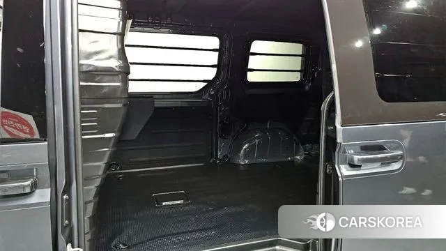 Hyundai Staria 2021 Серый из Кореи, фото 3