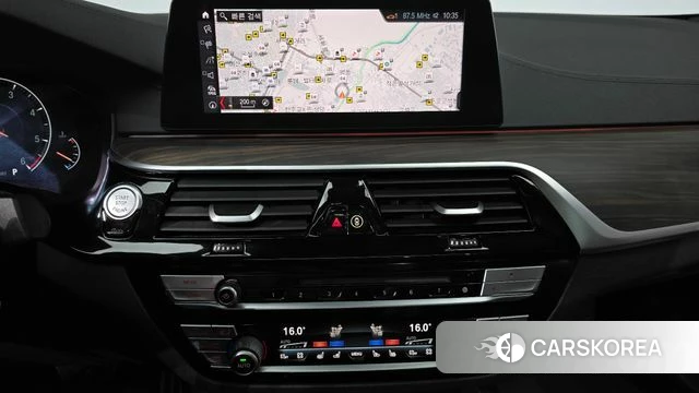 BMW 5 Series (G30) 2019 Черный из Кореи, фото 3