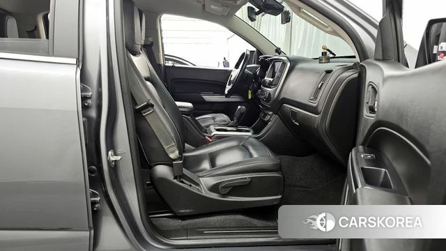 Chevrolet (GM Daewoo) Real New Colorado 2020 Серый из Кореи, фото 3