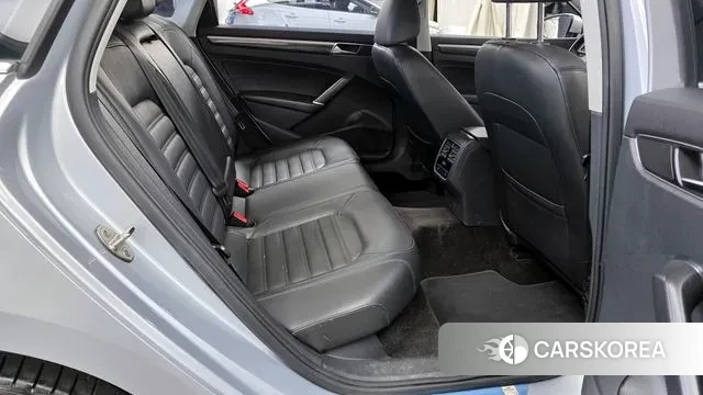 Volkswagen The New Passat 2018 Серебряный из Кореи, фото 3