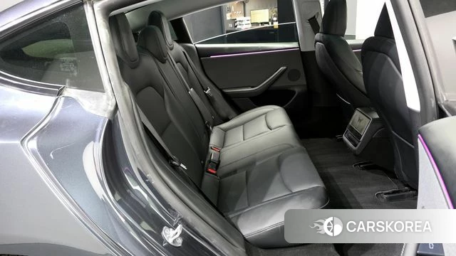 Tesla Model 3 2025 Серый из Кореи, фото 3