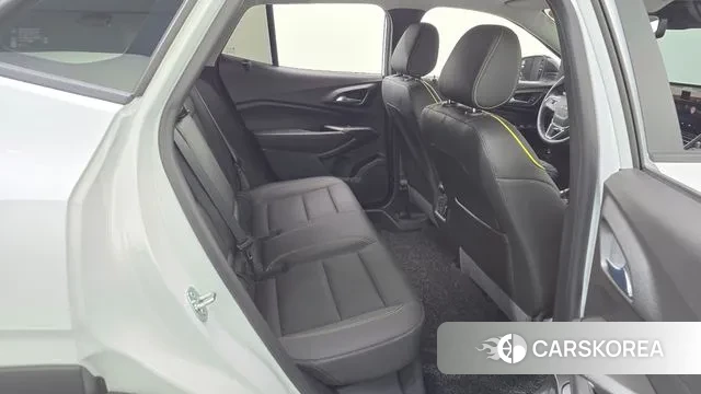 Chevrolet (GM Daewoo) Trax Crossover 2023 Белый из Кореи, фото 3