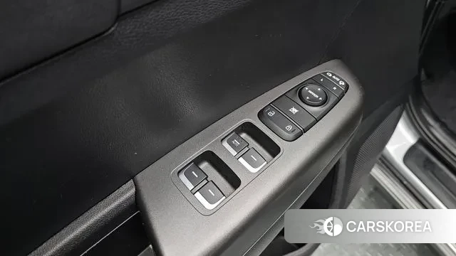 Kia Sportage The Bold 2021 Серебряный из Кореи, фото 3