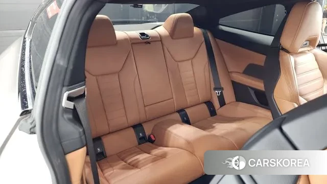 BMW 4 Series (G22) 2021 Песочный из Кореи, фото 3